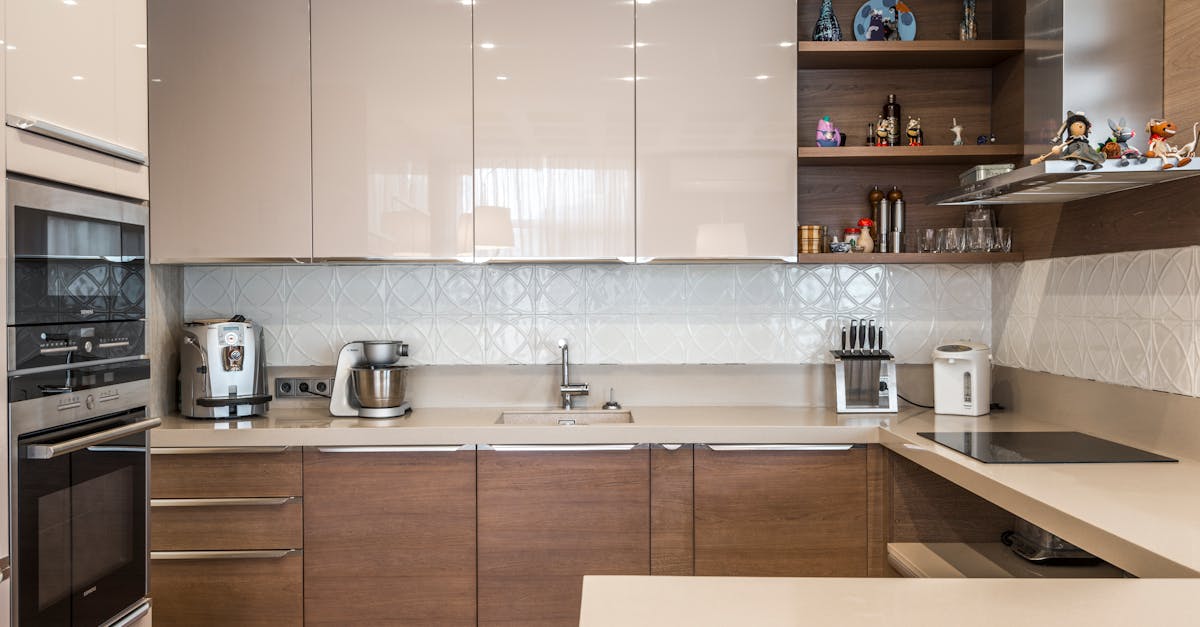 Elements of Classic Design in Kitchen Cabinets
