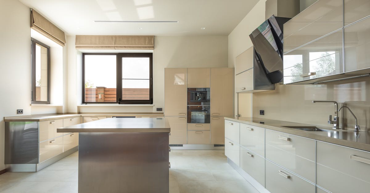 Embracing Bold Colours for Custom Kitchen Cabinets