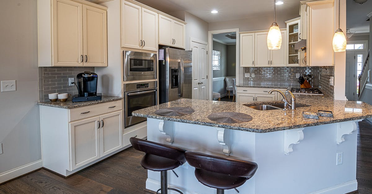 Finishing Options for Popular Timber Species in Cabinets