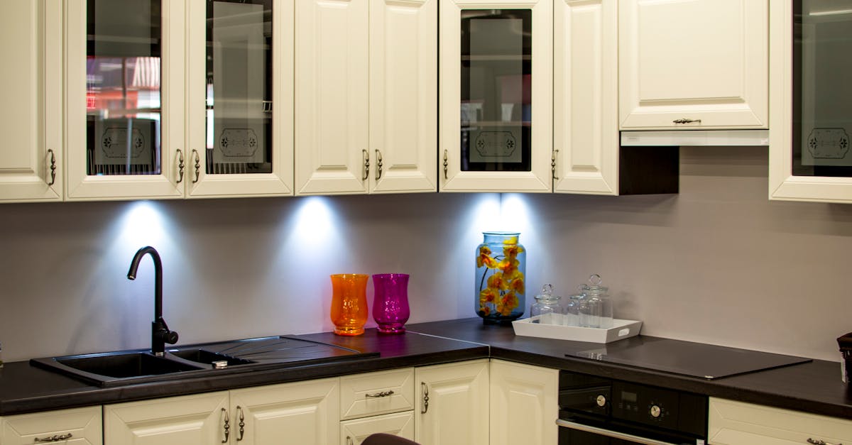 Signs That Your Cabinets Need Maintenance