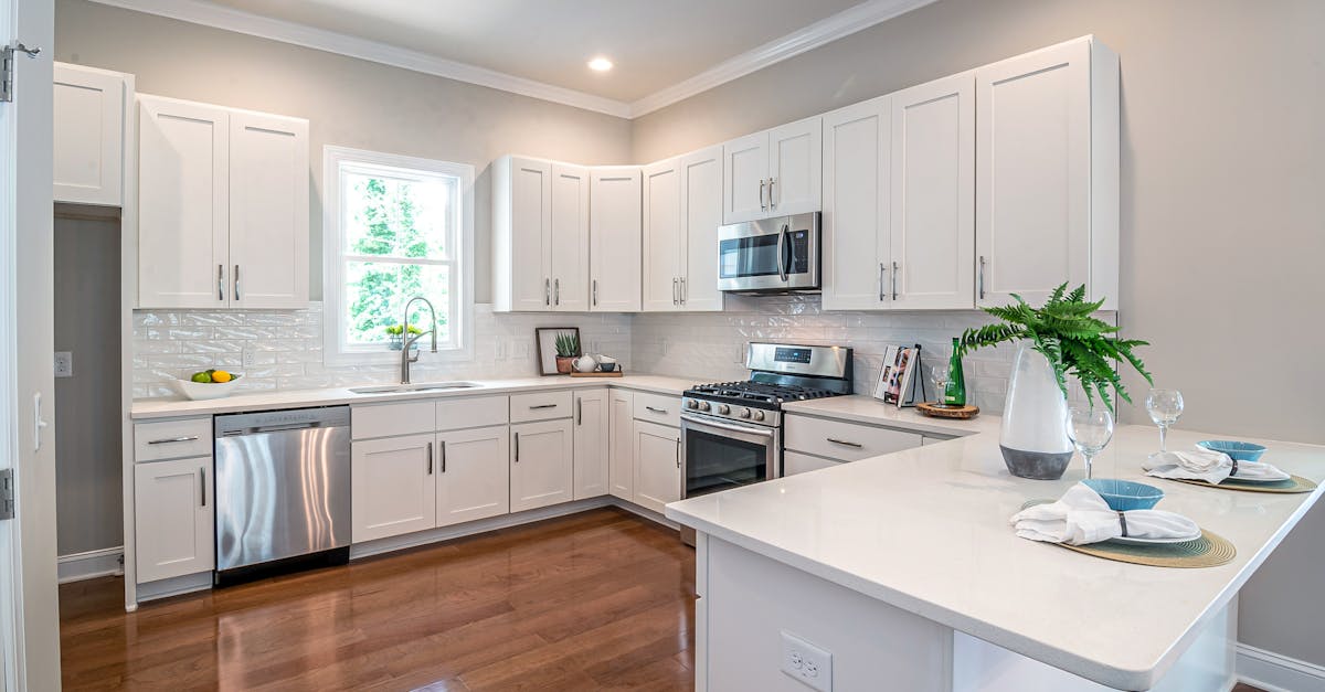 The Benefits of Water-Based Finishes for Kitchen Cabinets